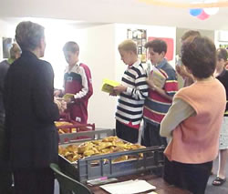 On fait la queue &agrave; la p&acirc;tisserie 