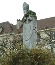 St Denis fountain